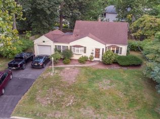 490 Wilson Ave, Paramus, NJ 07652