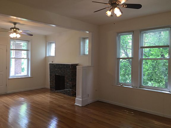 4th image of 2234 N Lawndale Ave #2