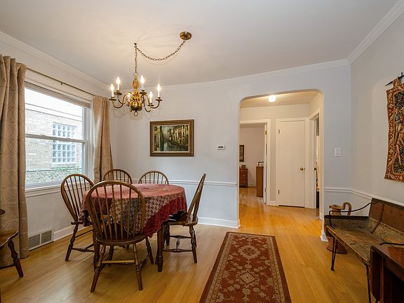 5th image of 6221 N Kedvale Ave