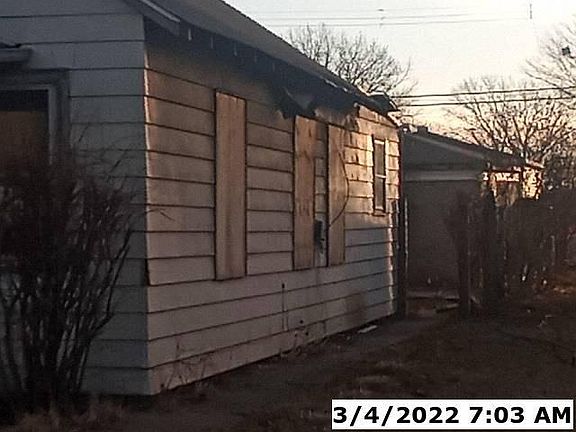 5th image of 3911 McCook Ave