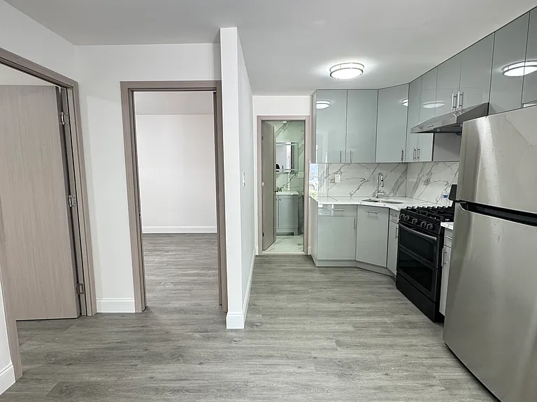 836 Richmond Rd #1F — Photo 3