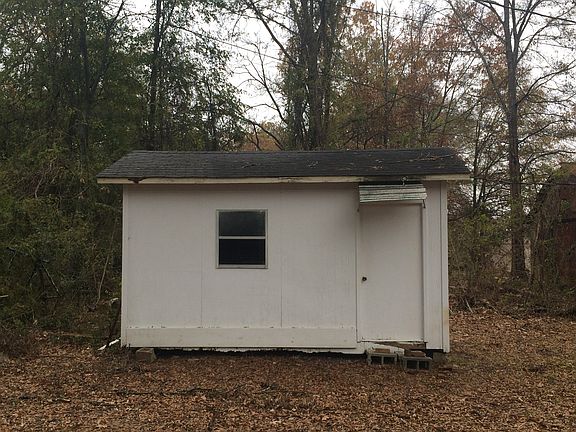 3rd image of 531 W Wood Ave