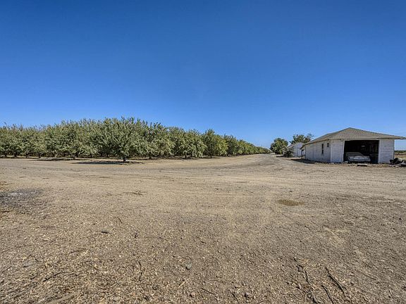 3rd image of 764 College City Road