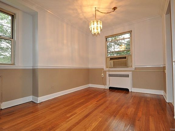 4th image of 11 Sentry Pl APT 2A