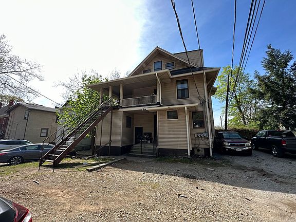 2nd image of 230 E 18th Ave
