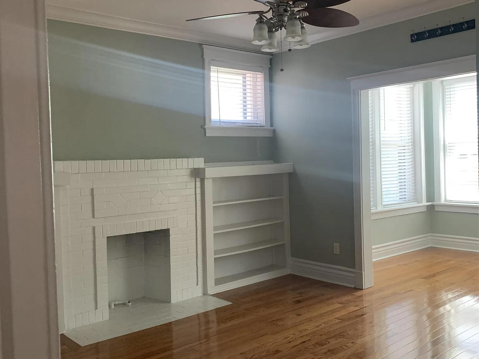 RIA Properties - 4947 3E — Photo 4
