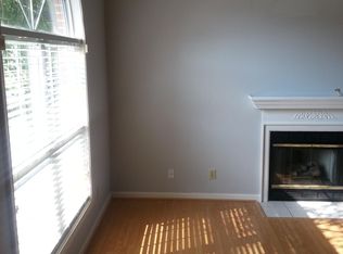 821 Burkewood Dr, Lexington, KY 40509