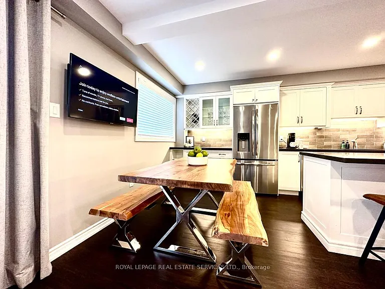 1542 Lancaster Dr #97 — Photo 5