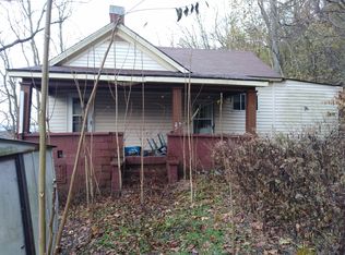 424 High St, Wellsburg, WV 26070