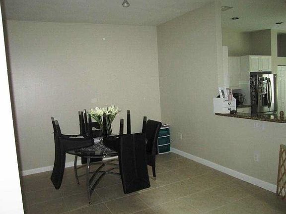 5th image of 2771 Treasure Cove Cir #2771