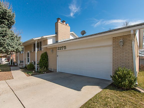 3rd image of 2275 W Ledgewood Dr