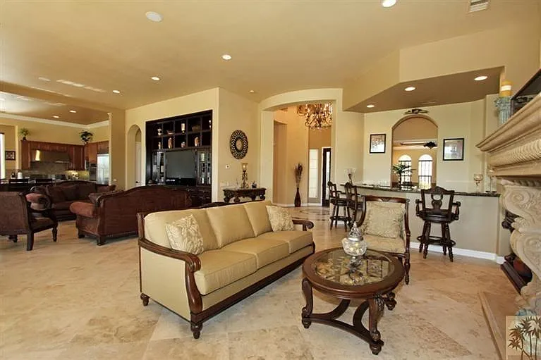 51016 Marbella Ct — Photo 8