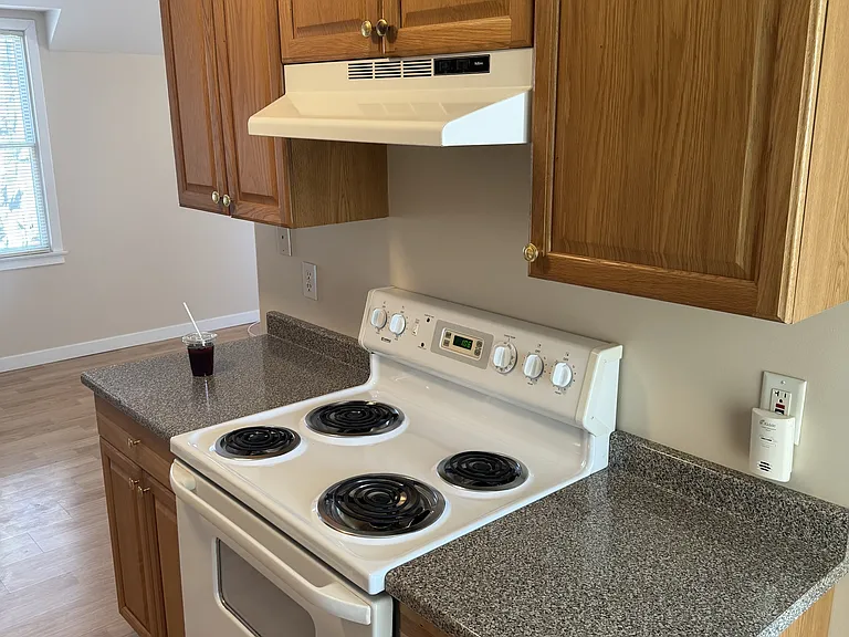 20 W Franklin Ave — Photo 7