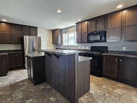 2nd image of 6268 Sleeping Beauty Ct #381