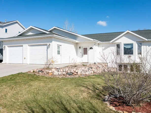 3432 Crocus Ave, Bismarck, ND 58501