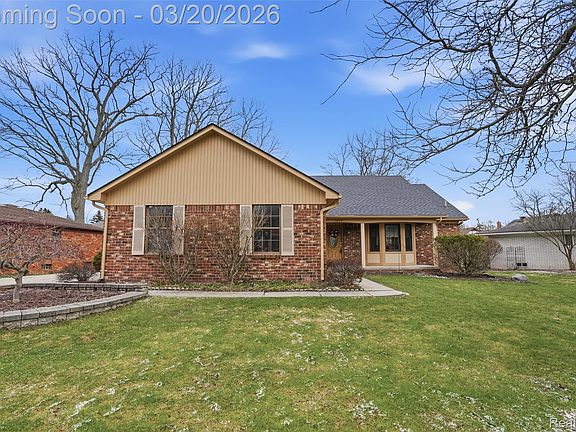 2nd image of 1669 Snowden Cir