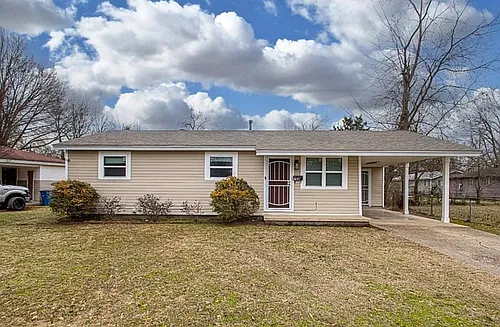 704 Rose Ln Photo 1 704 Rose Ln Photo 1