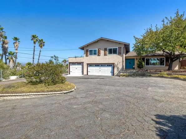 2500 Cranston Dr, Escondido, CA 92025