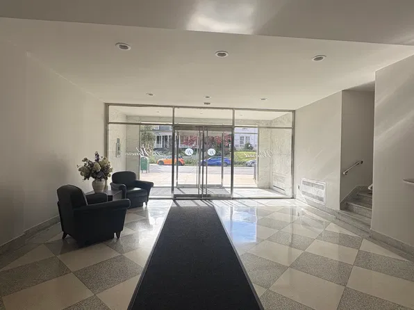 (undisclosed Address), Yonkers, NY 10705