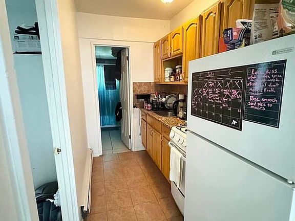 5th image of 778 Lafayette Ave #2