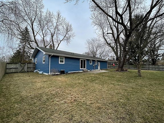 4th image of 6032 Ponderosa Dr