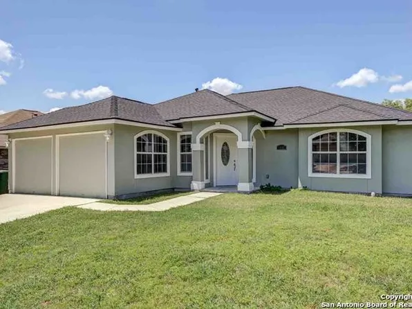 1111 Birdie Cove, San Antonio, TX 78221