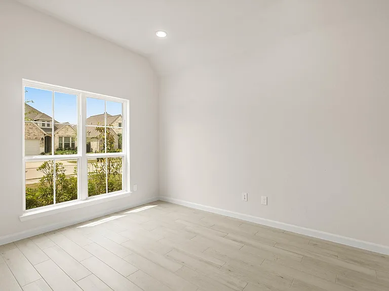 142 Amaranth Way — Photo 21