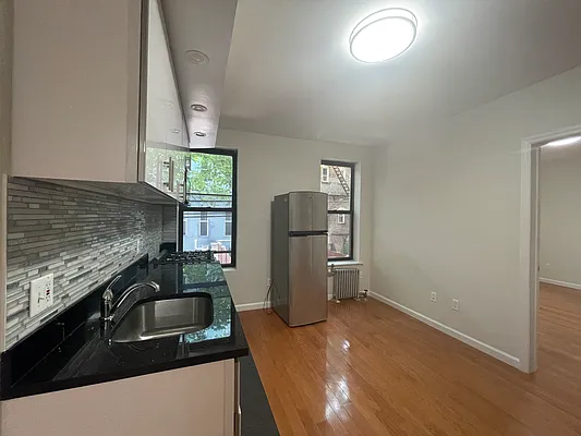 Rented by Oxford Property Group | media 18