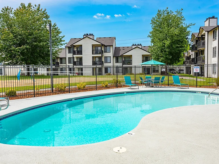 Chinook Park Apartment Homes — Photo 9