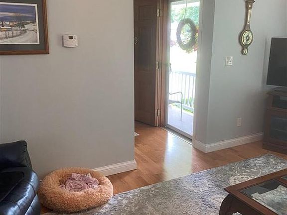 4th image of 1596 County Road 411