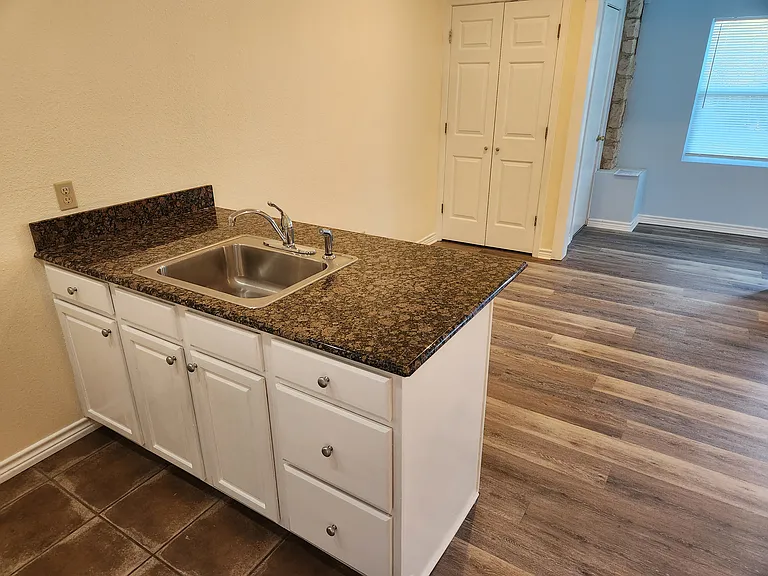 1015 Old Mill Rd #1 — Photo 13