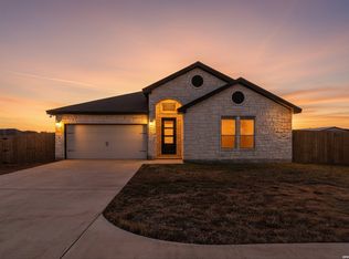 132 Medium Meadow, Lytle, TX 78052