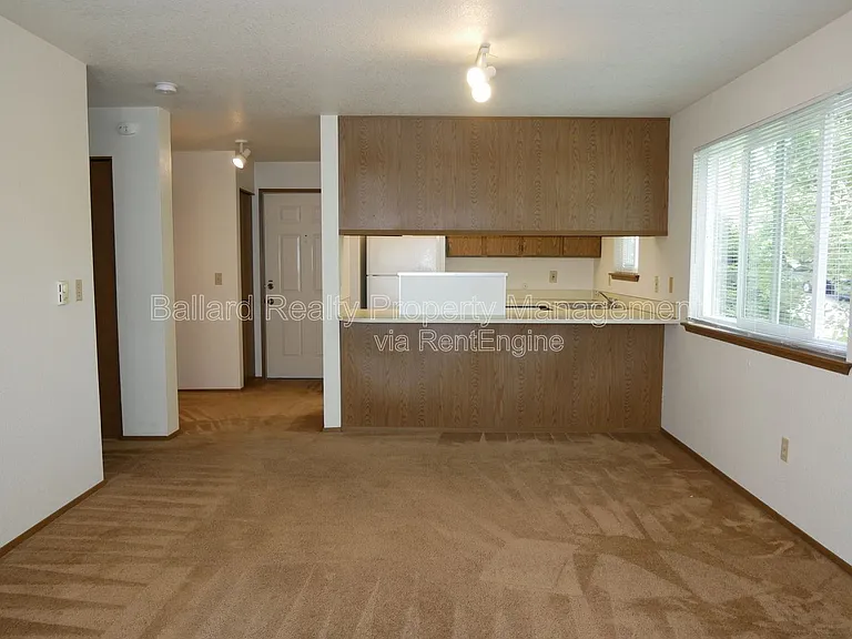 5511 32nd Ave NW #202 — Photo 4