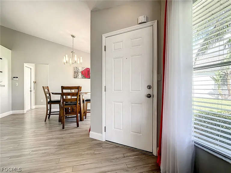 13633 Admiral Ct — Photo 4