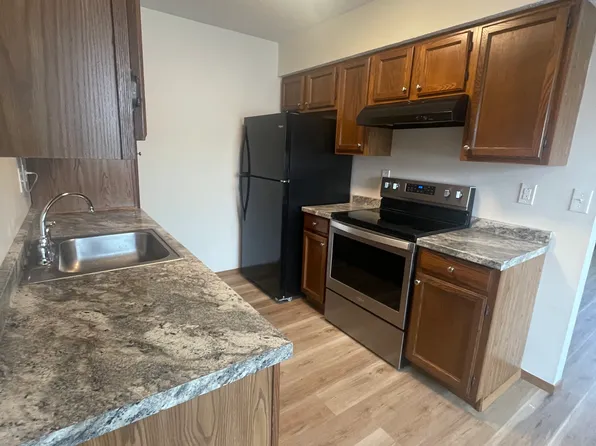 165 N Clinton St, Breese, IL 62230