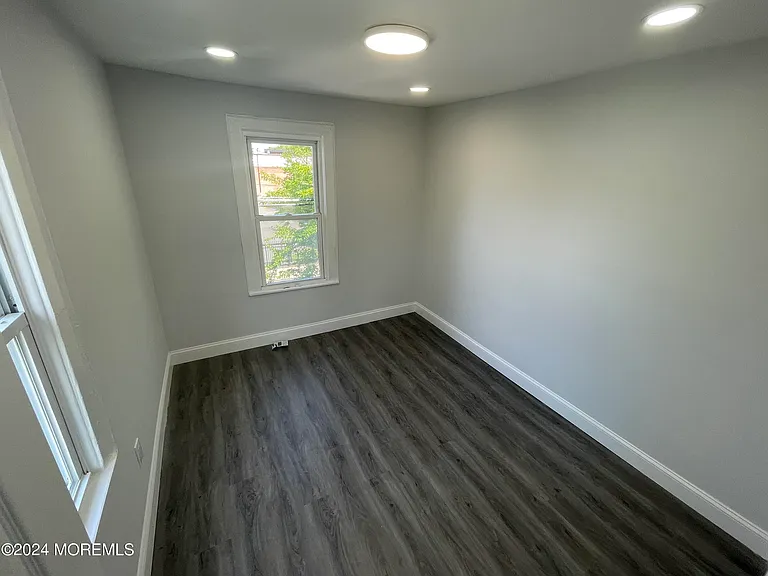 413 Ridge Ave #2 — Photo 3