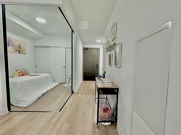 4th image of 2799 Kingston Rd #223
