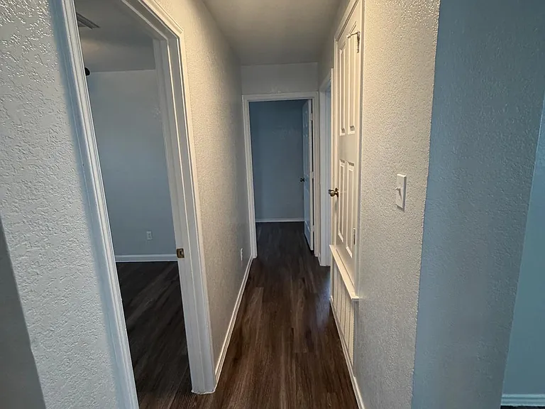10126 Sungate Park — Photo 10