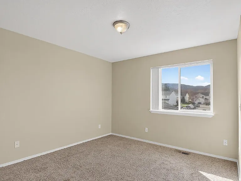 694 N Hydra Pl #A — Photo 12