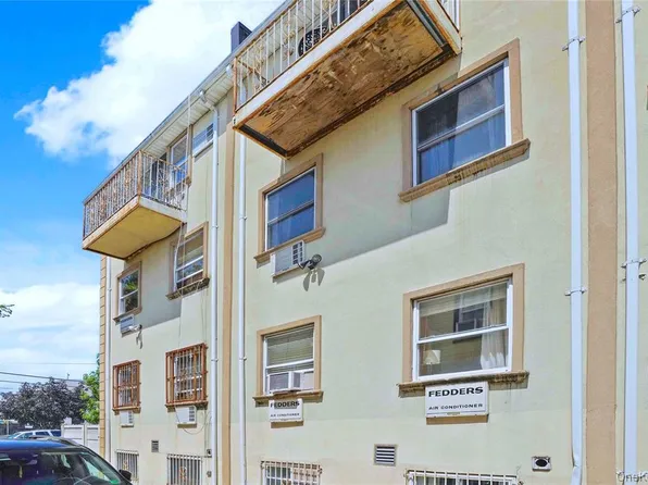 65-36 Metropolitan Avenue image 29 of 33