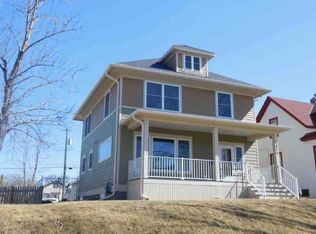 3830 Colfax Ave N, Minneapolis, MN 55412