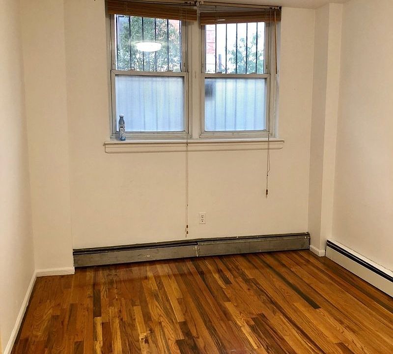 Building Photo 3