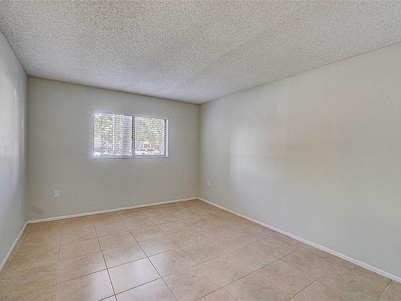 4th image of 10509 Waterview Ct