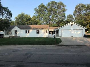 604 S 4th St, Verdigre, NE 68783