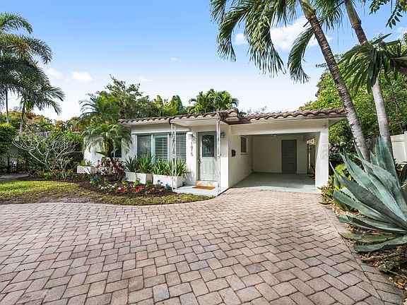 2nd image of 1815 N Victoria Park Road