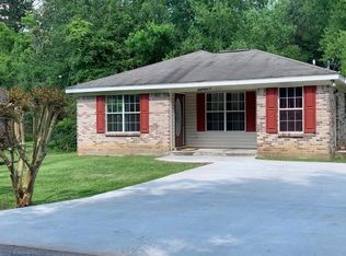 64 Pond St, Sumrall, MS 39482