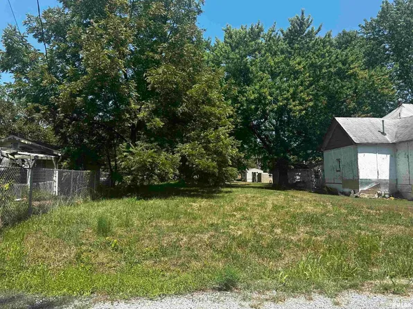1418 Wescott St, Mount Vernon, IL 62864
