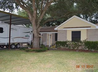 509 S Ramona St, Angleton, TX 77515