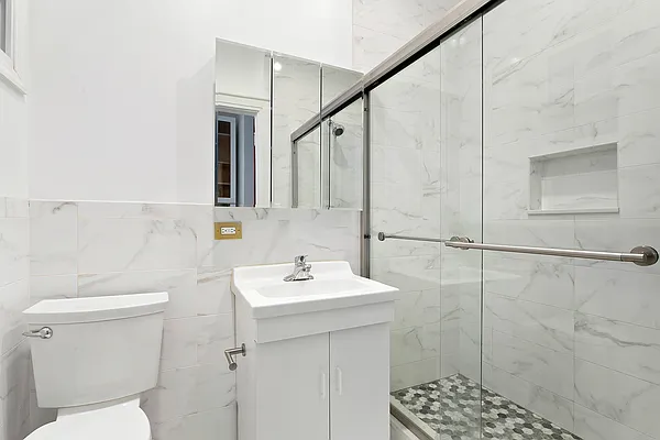 Rented by Compass | media 10