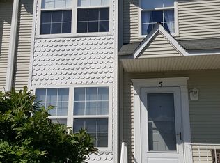 5 Victoria Blvd, Newark, DE 19702